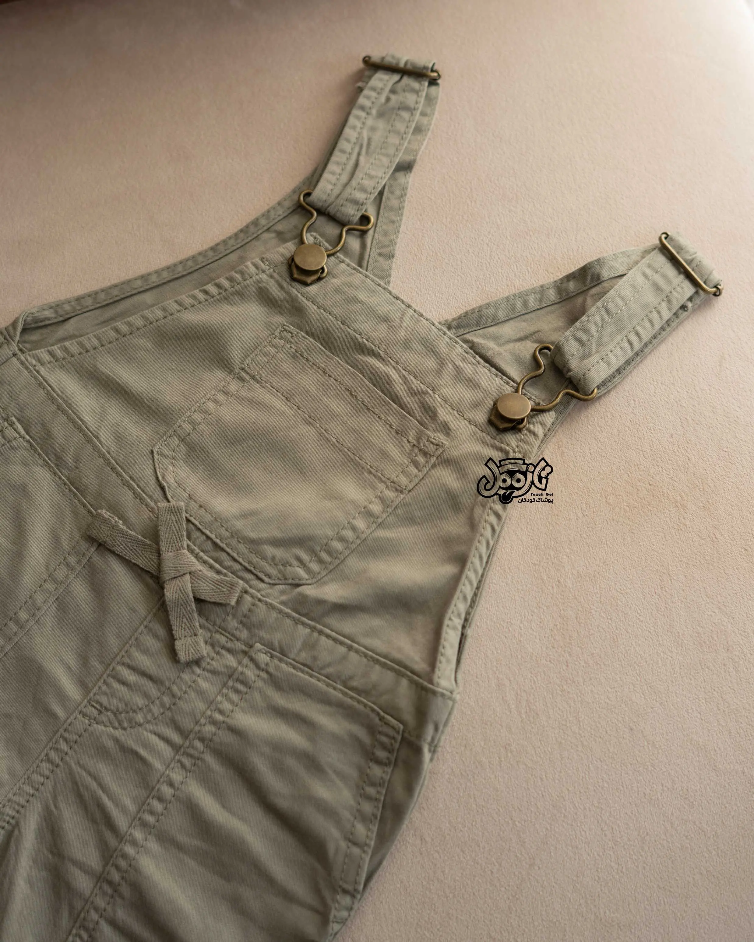 بیلر و پیراهن بچگانه