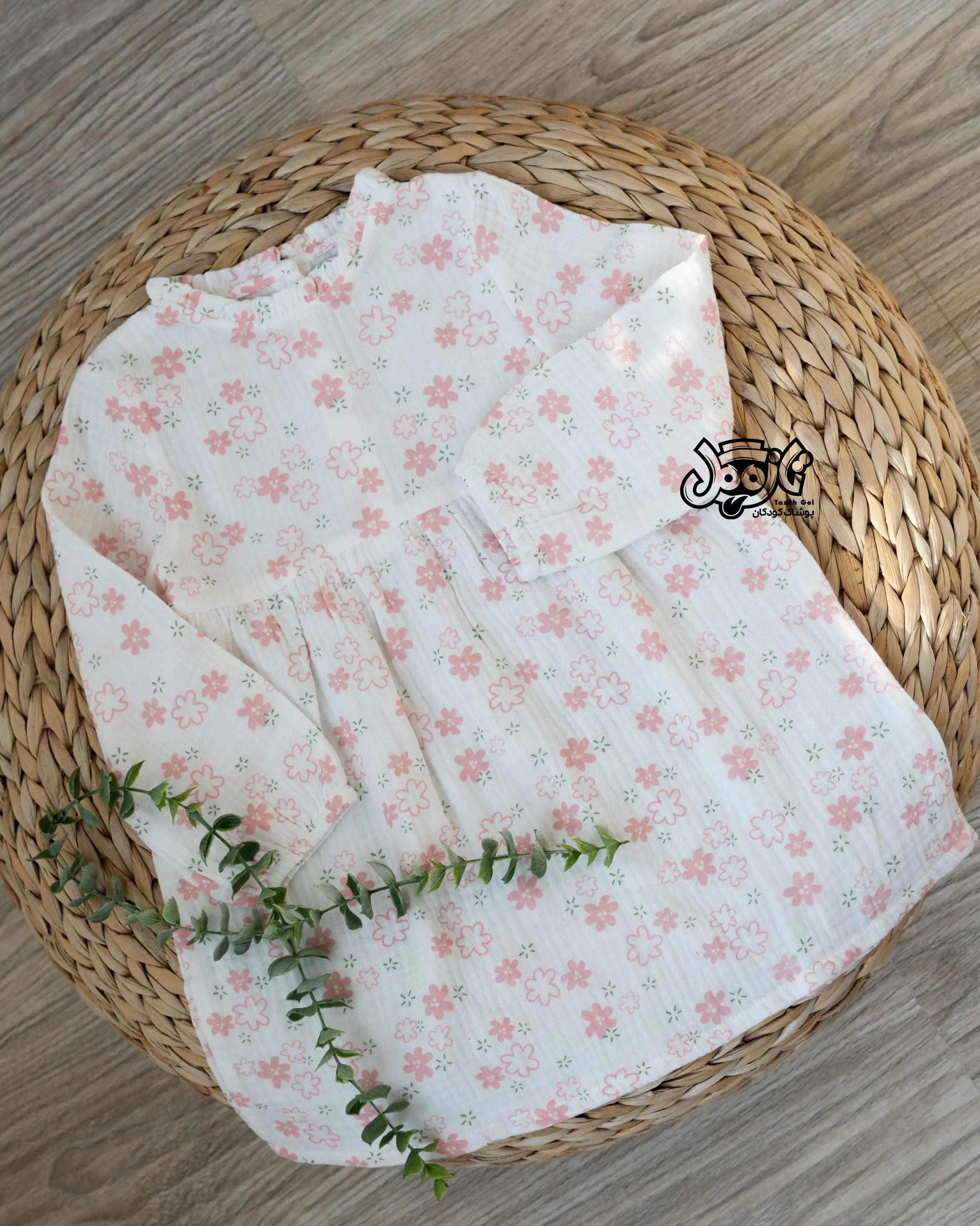 پیراهن گلدار دخترانه