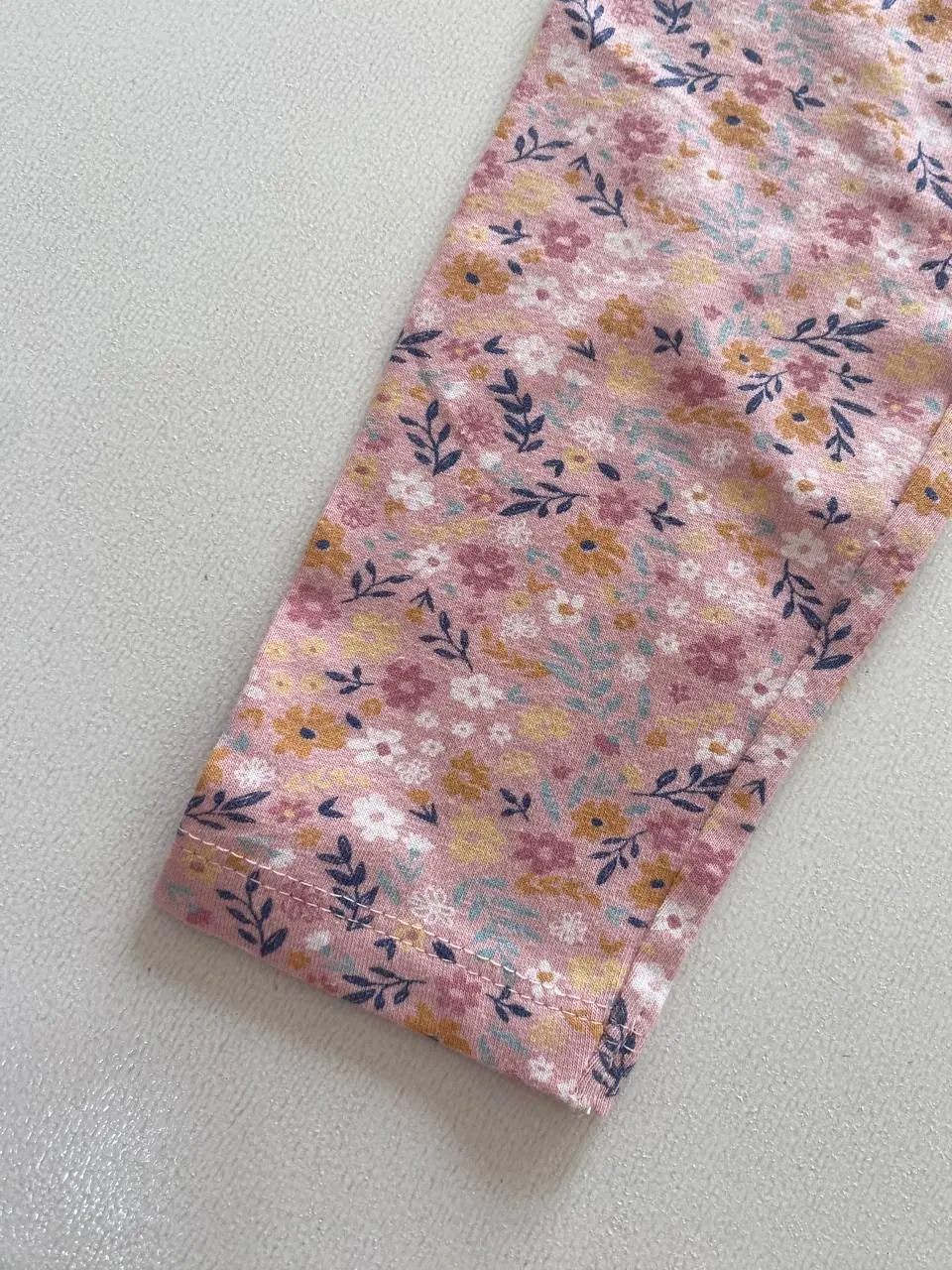 شلوار دخترانه طرح گل دار