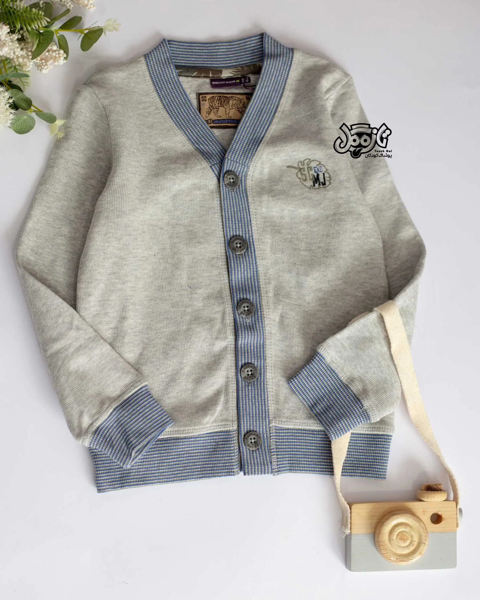 ژاکت دکمه ای بچگانه