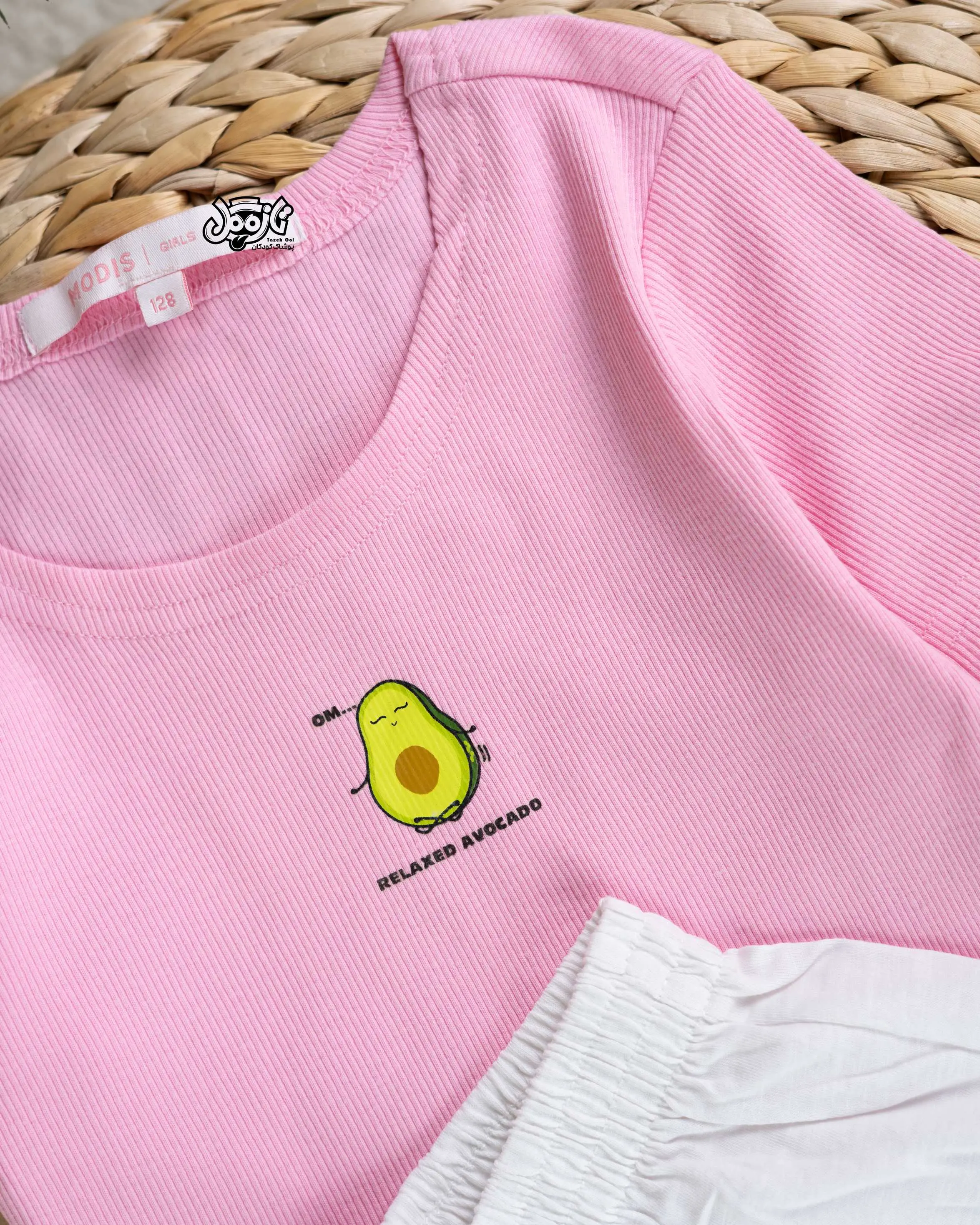 تیشرت کراپ آووکادو
