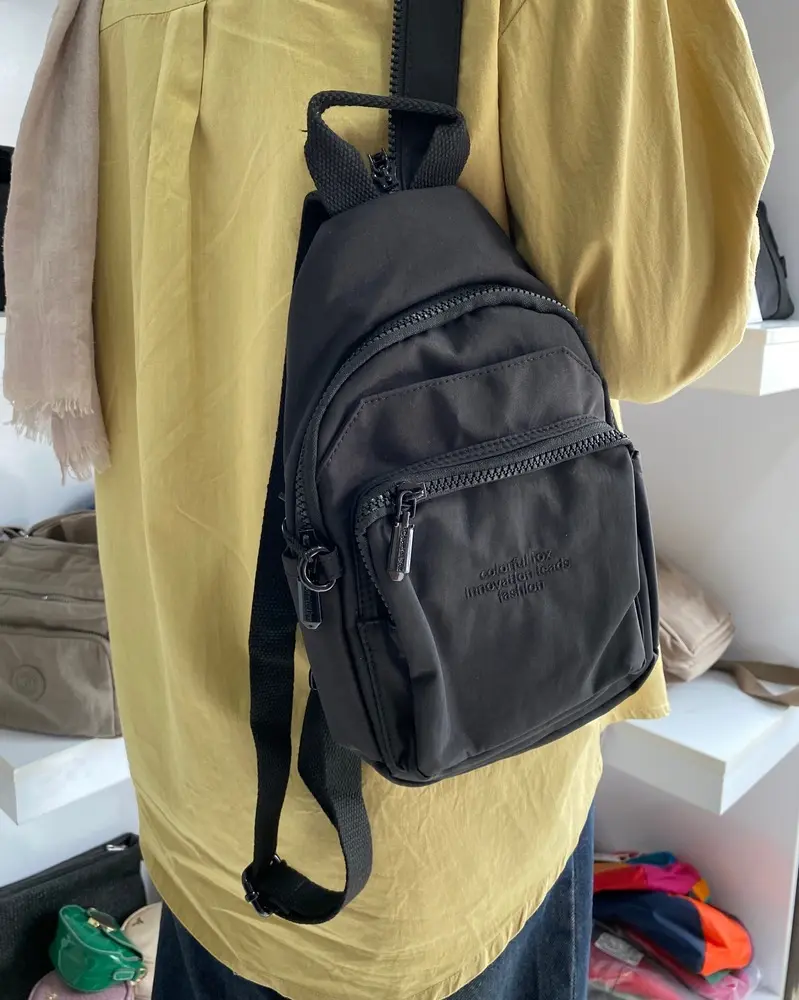 کیف کراس مشکی Colorful fox