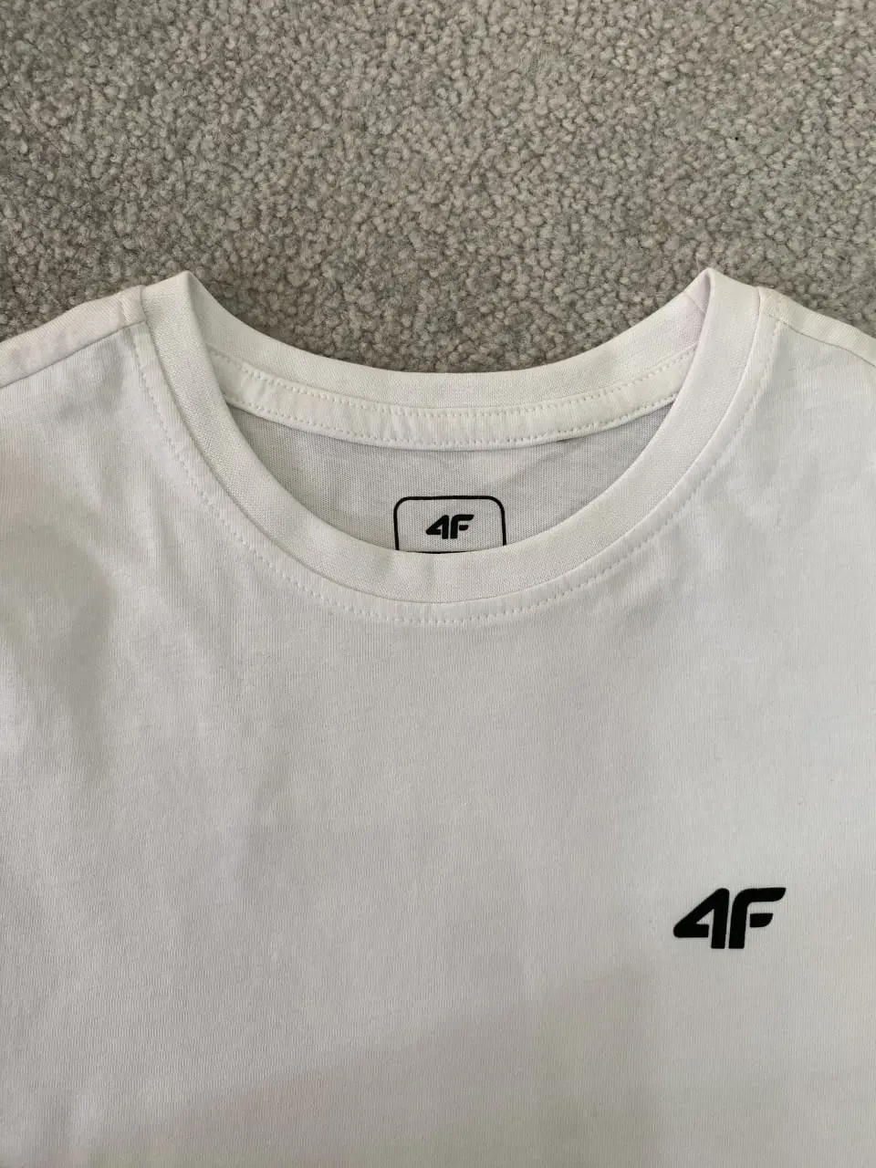 تیشرت سفید 4F