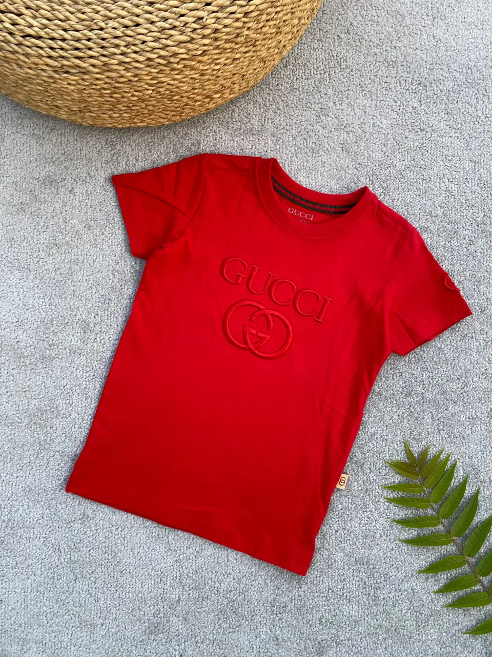 تیشرت قرمز طرح Gucci