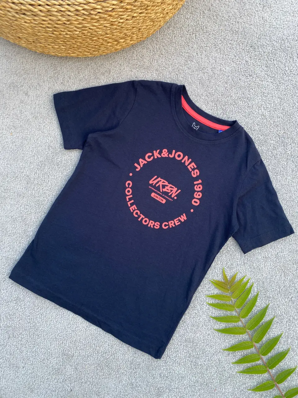 تیشرت طرح Collectors Crew